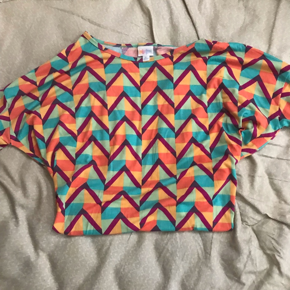 XL LuLaRoe Irma shirt!
